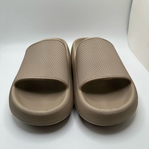 CUSHIONAIRE Women's cloud recovery slide sandals with +Comfort 7 KHAKI - Picture 2 of 7